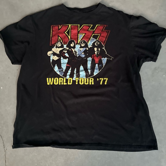 Kiss t-shirt - Picture 3 of 5